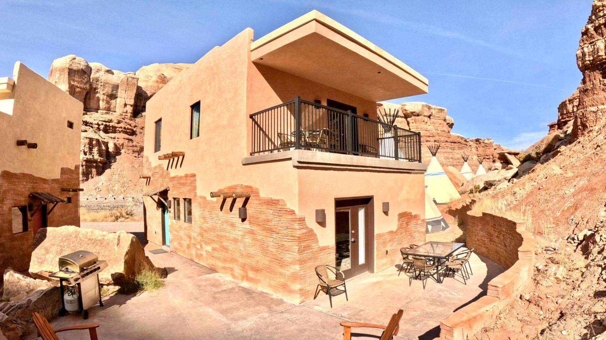 Bluff Dwellings Resort Bagian luar foto