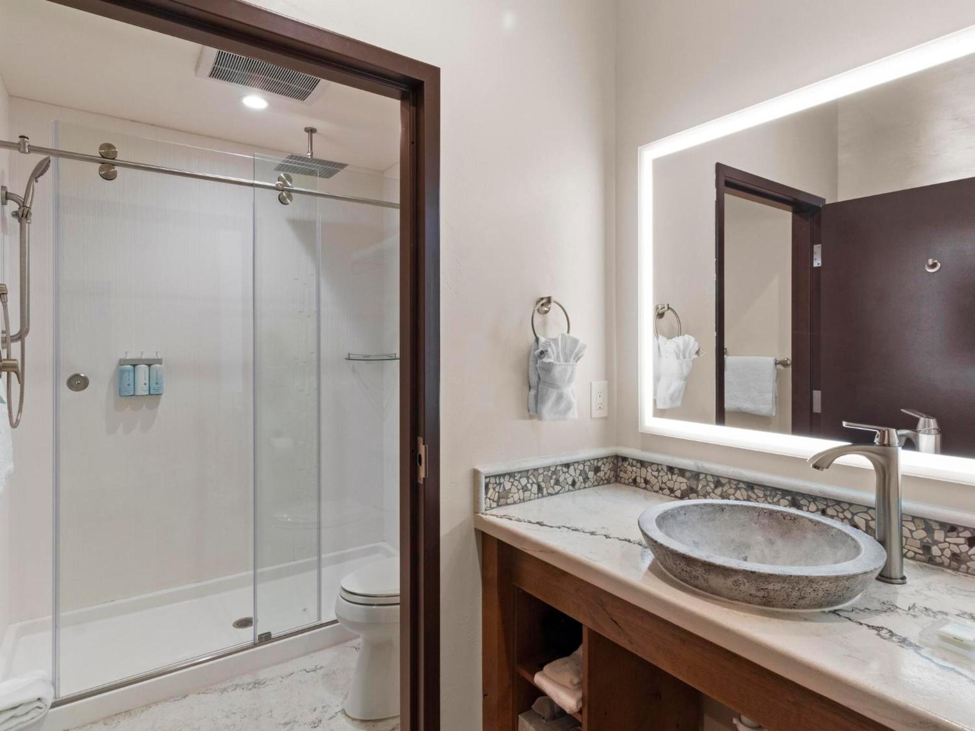Bluff Dwellings Resort Bagian luar foto