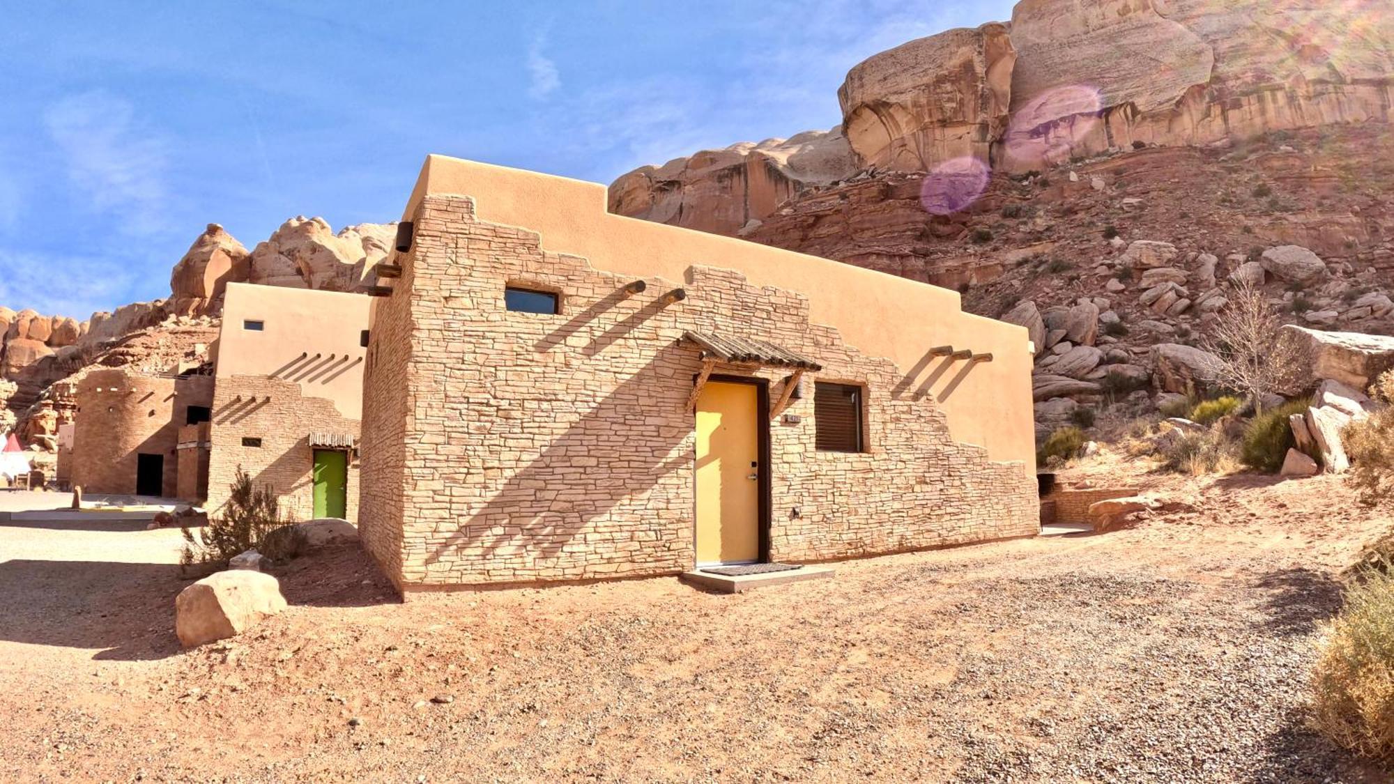 Bluff Dwellings Resort Bagian luar foto