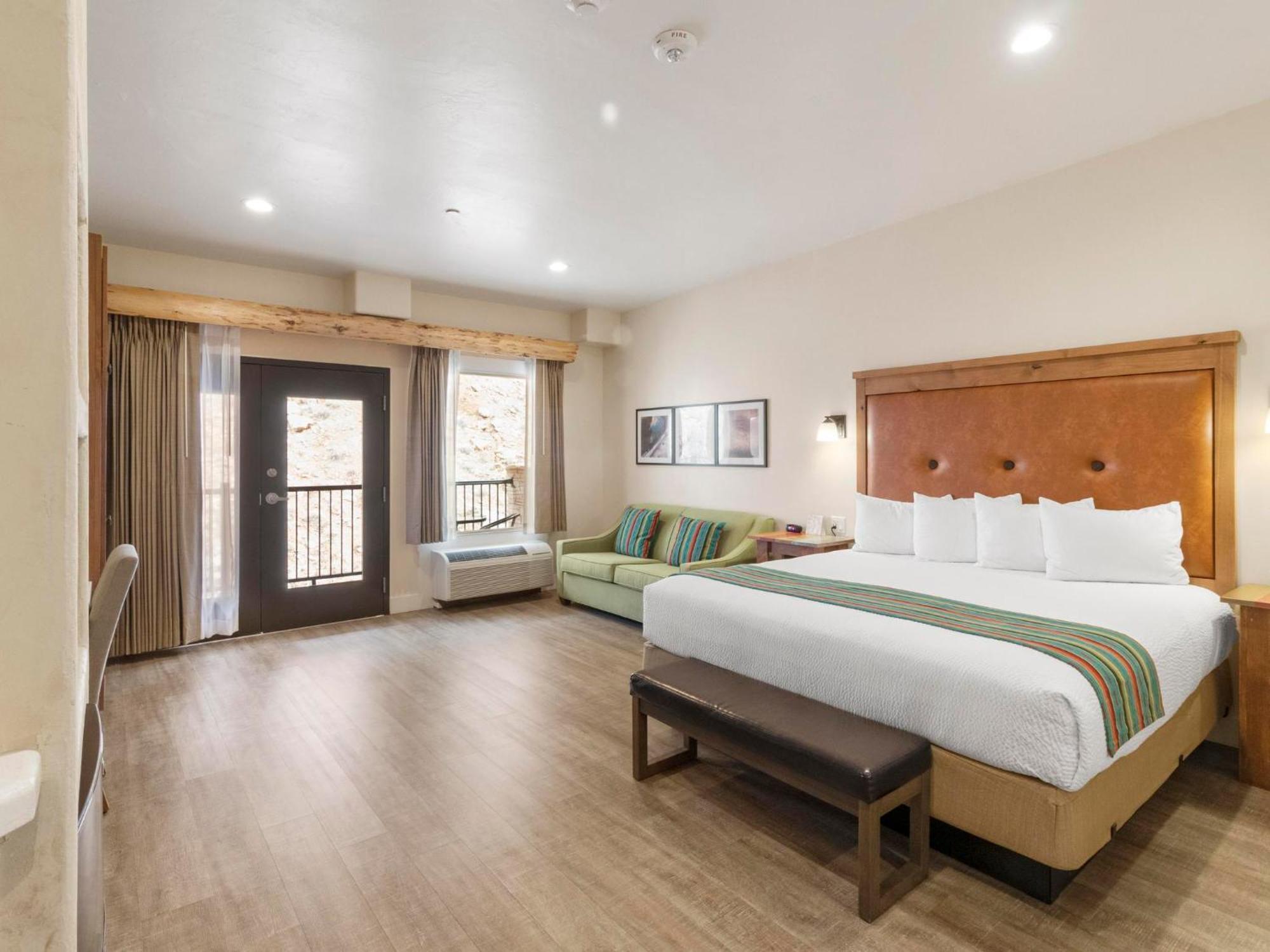 Bluff Dwellings Resort Bagian luar foto