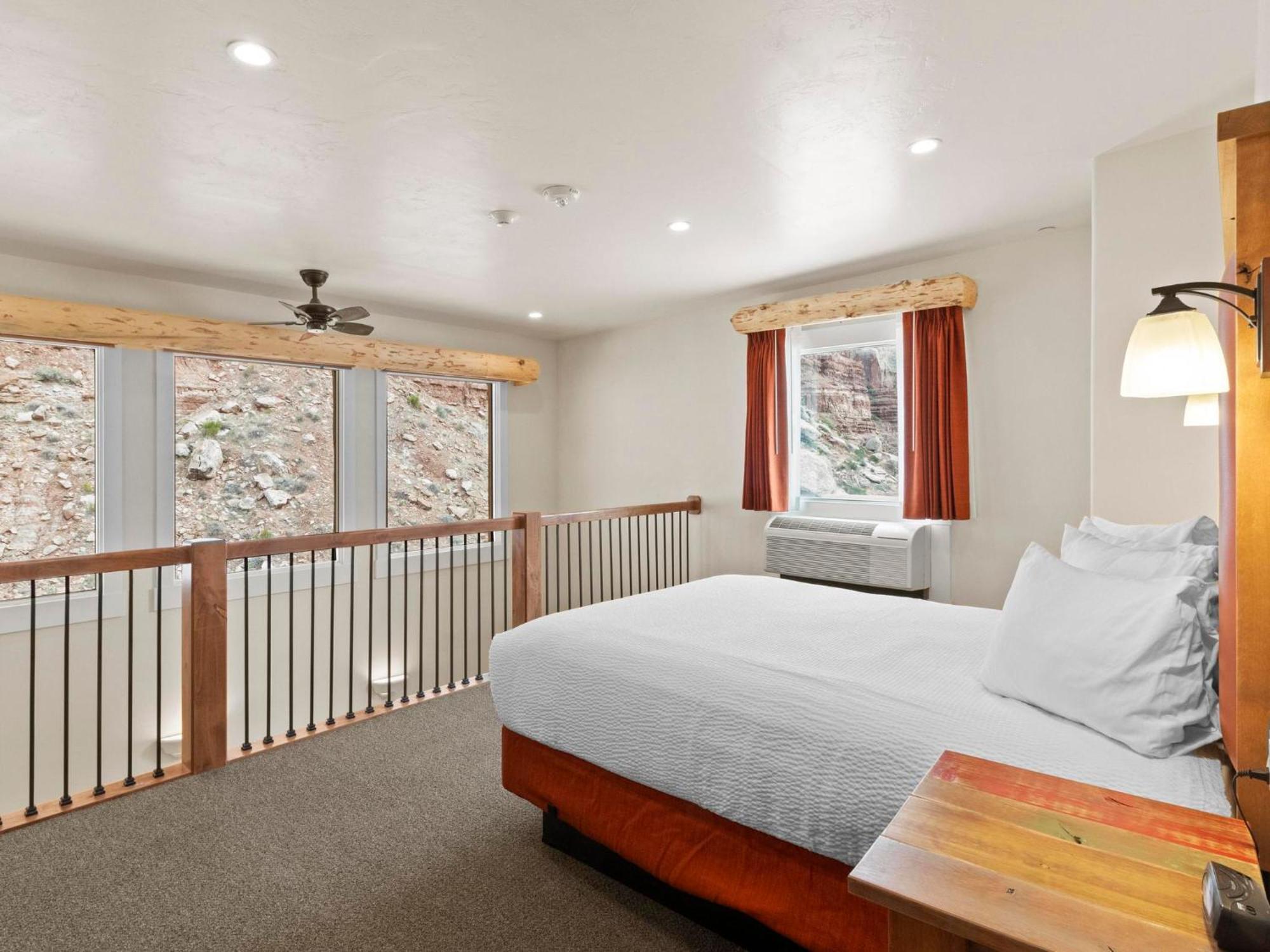 Bluff Dwellings Resort Bagian luar foto