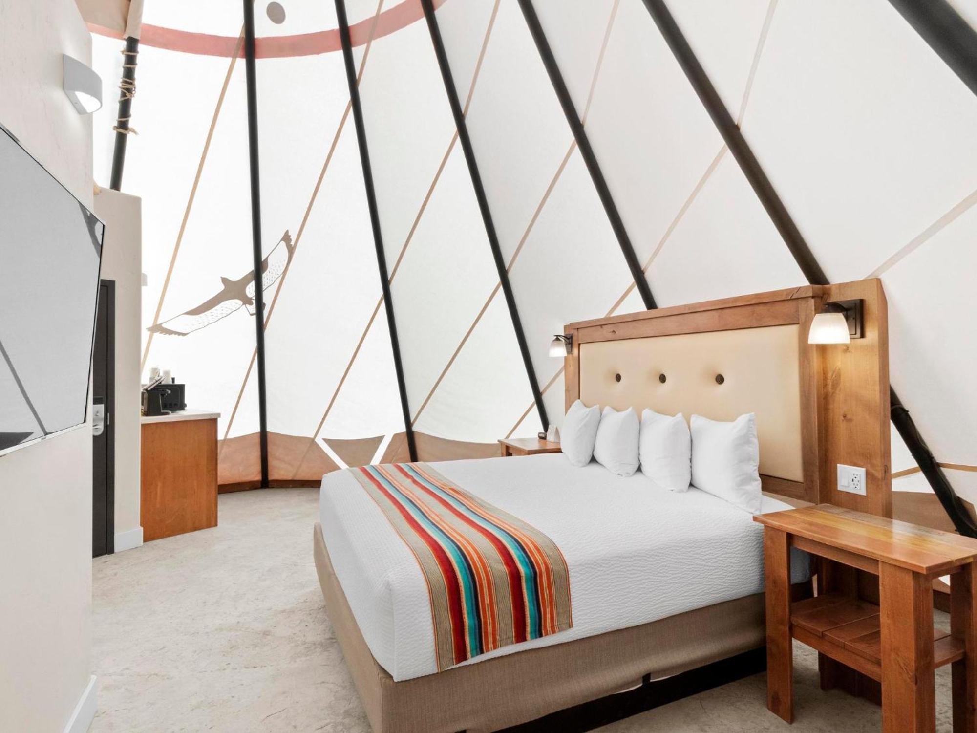 Bluff Dwellings Resort Bagian luar foto